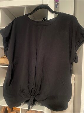 Ava & Viv Casual Black Tie-Front Women's Tee